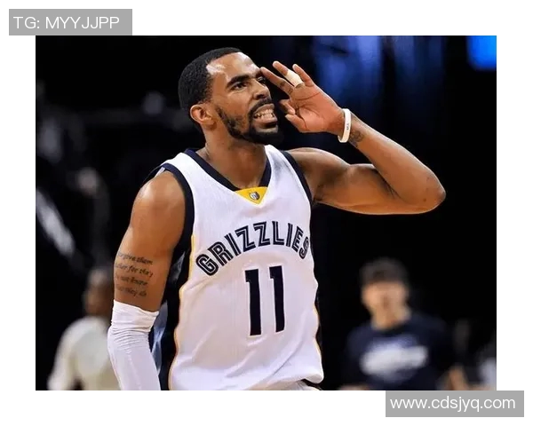 迈克康利的篮球之路与职业生涯的辉煌成就探讨