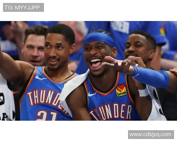 雷霆主场大胜勇士展现强大实力全场精彩瞬间回顾